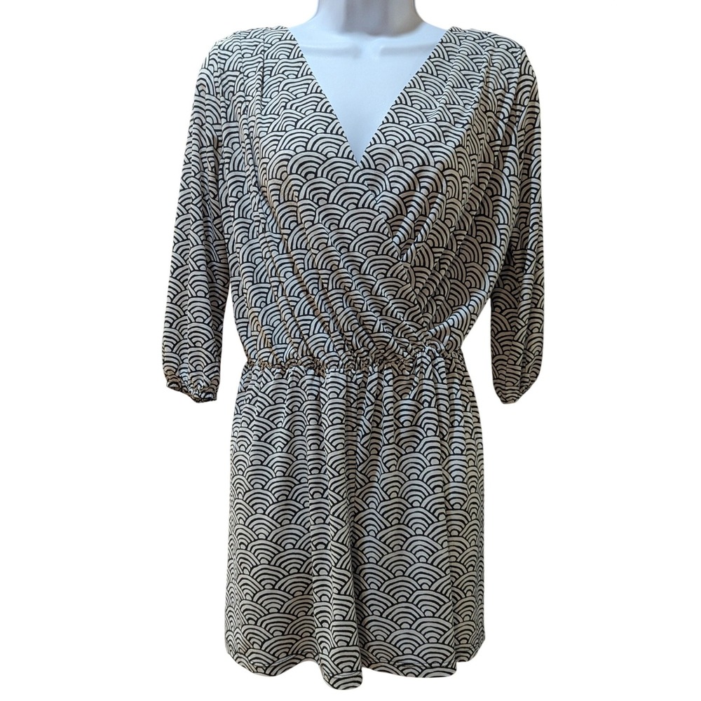 Gilli Faux Wrap Dress Black And White Geometric Wave Pattern Romper Size Small